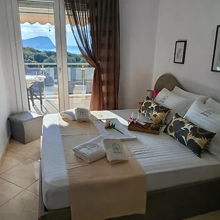 Sotiria Sea Side Luxury Apartment